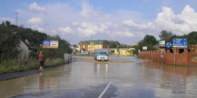 ДСНС попереджає про підняття води у Дністрі та затоплення ділянки траси "Одеса-Рені"