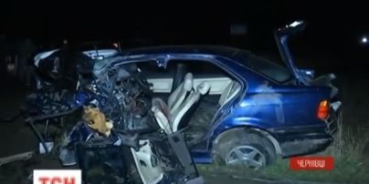 Под Черновцами столкнулись авто с иностранными номерами: двое человек погибли