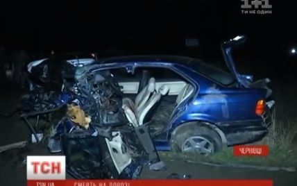 Под Черновцами столкнулись авто с иностранными номерами: двое человек погибли