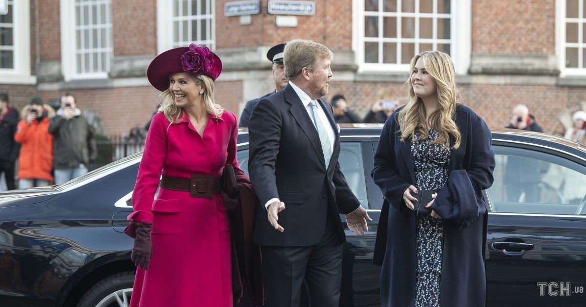 Королева Максима та король Віллем-Олександр із дочкою принцесою Катаріною-Амалією