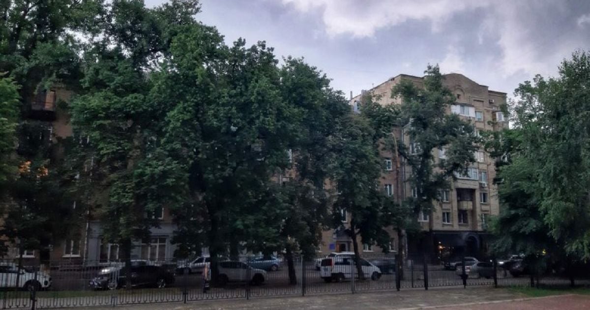 На Київ суне гроза: в області оголосили штормове попередження