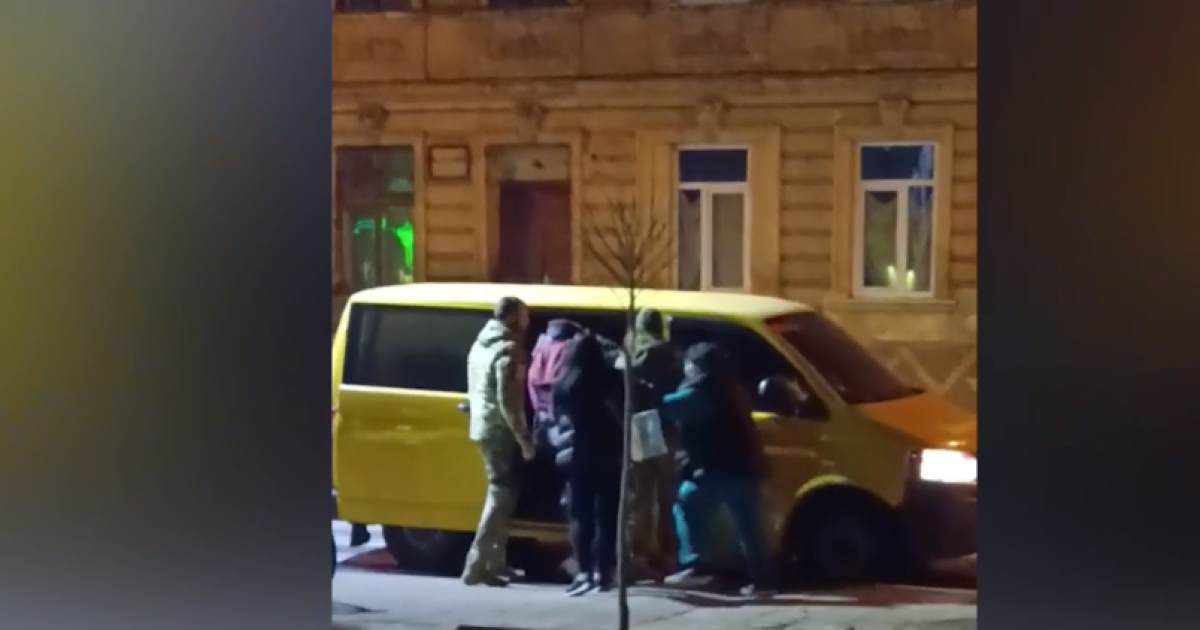Принудительная мобилизация во Львове