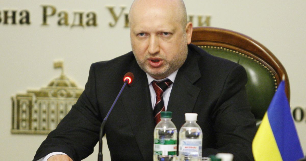 Турчинов считает, что Россия может применить ракеты против Украины