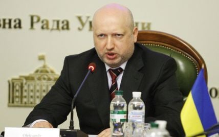 Турчинов рассказал, что может обеспечить прекращение огня на Донбассе
