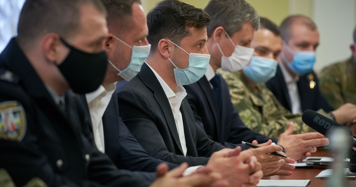 Хотів умисно заразитися коронавірусом – Зеленський