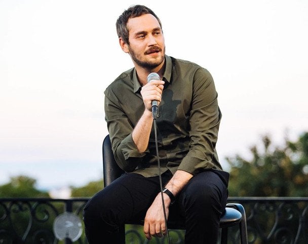 Рожден Анусі