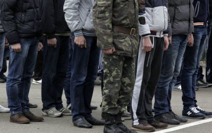 В Украине стартует призыв. Кого заберут в армию этой осенью