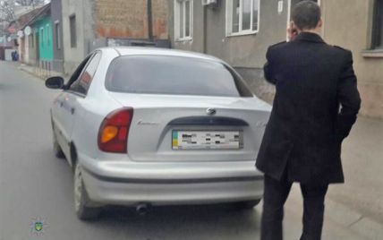 В Мукачево полицейские задержали вдрызг пьяного прокурора за рулем