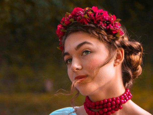 25 лютого в Україні святкують День української жінки / © pexels.com