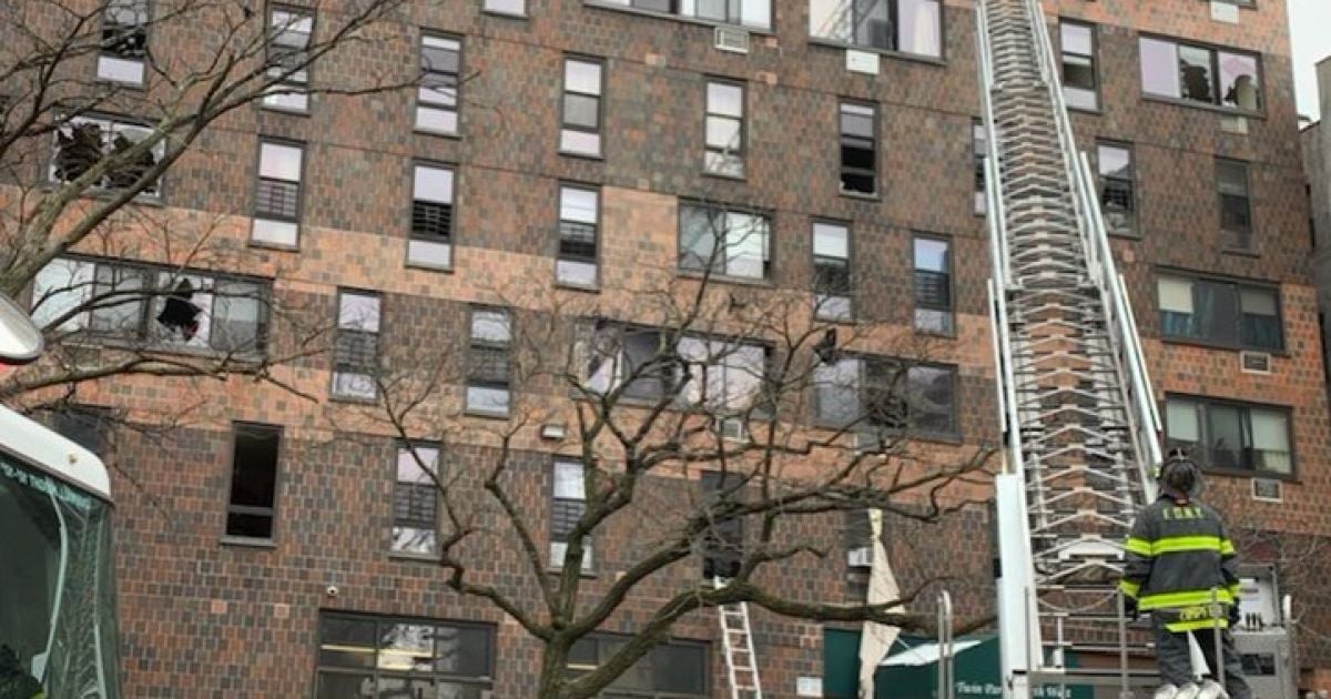 19 человек погибли в пожаре в Нью-Йорке, еще три десятка человек травмированы