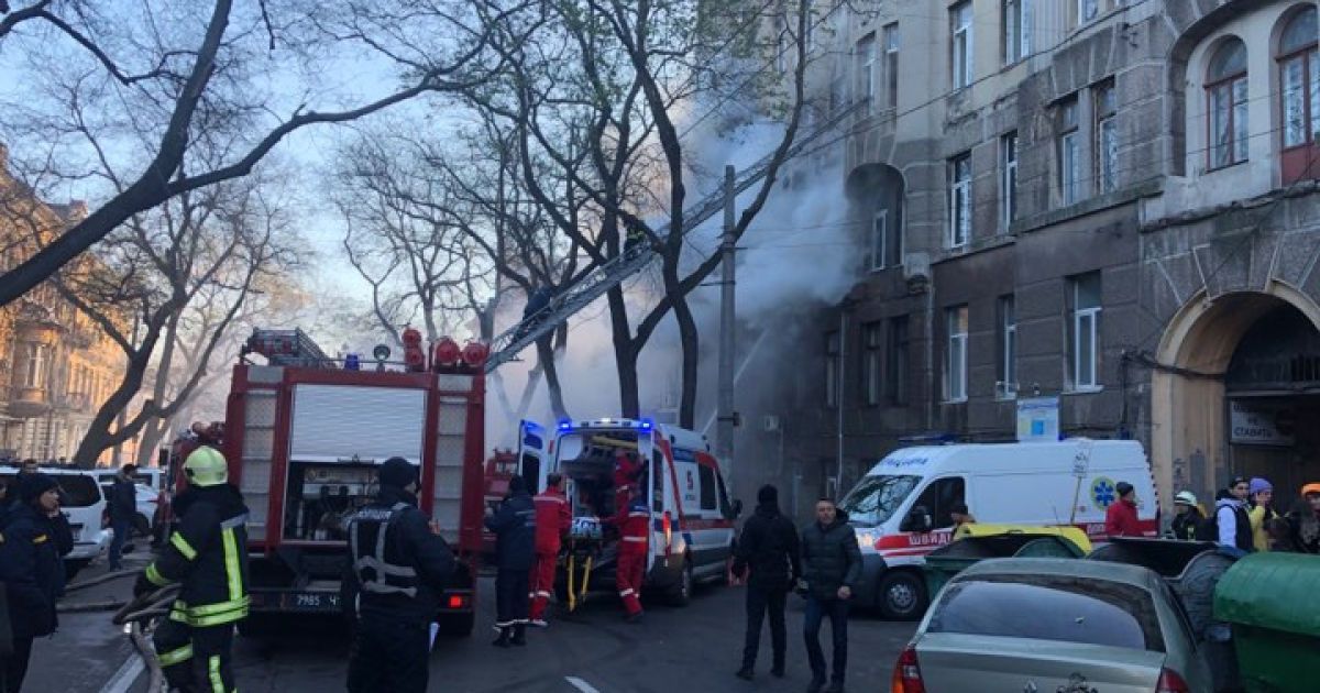 Пожежа у одеському коледжі_2 / © ГСЧС Украины