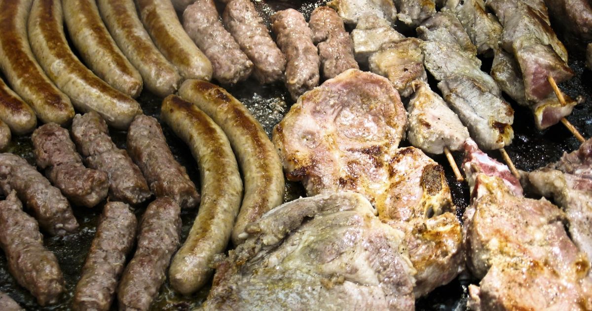 М’ясний відділ поліклініки: у Києві в медзакладі налагодили торгівлю несподіваним товаром