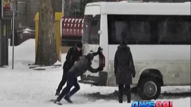 Как выехать из снежной ловушки