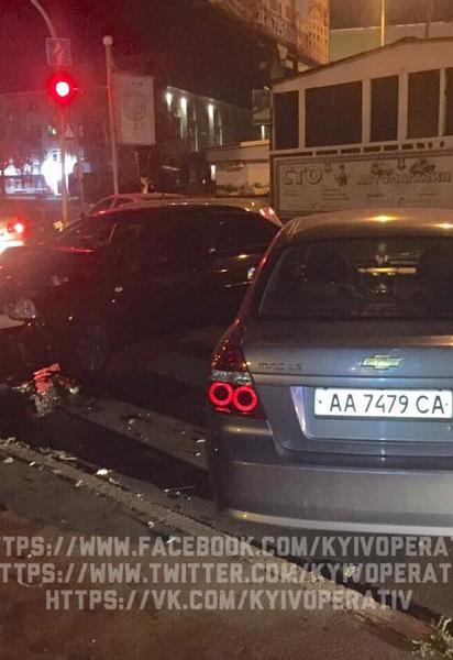 дтп поділ_2 / © Facebook/Киев Оперативный