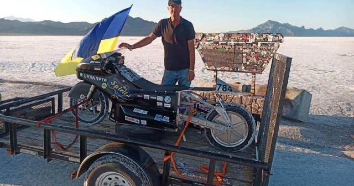 Український мотоцикліст встановив швидкісний рекорд на електромотоциклі