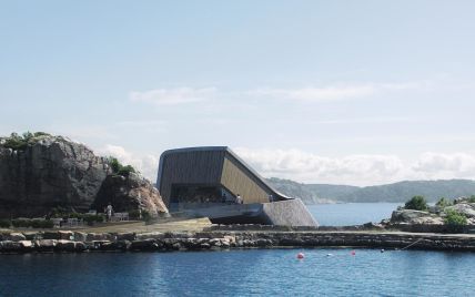 В Норвегии открыли самый большой в мире подводный ресторан