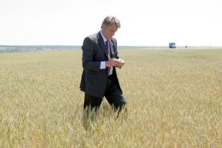 Президент піклується про врожай