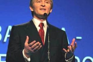 Ющенко хвалить Ахметова
