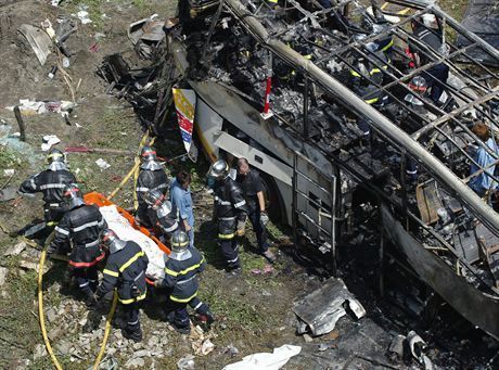 Аварія автобусу з польськими пілігримами у Франції