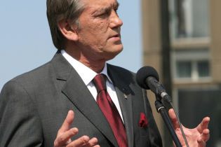 Президент і прем'єр поїхали в регіони