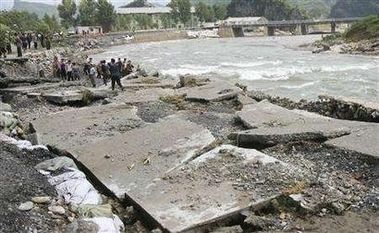 Повені в Кореї забрали життя більше 220 людини