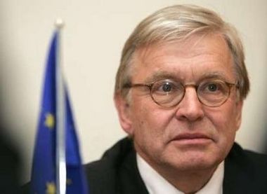 Глава ПАРЄ Рене ван дер Лінден
