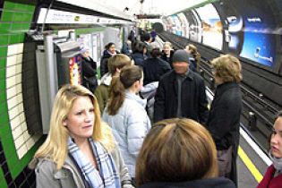 У лондонському метро знайшли вибухівку