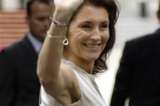 Саркозі розповіла, чому пішла від президента