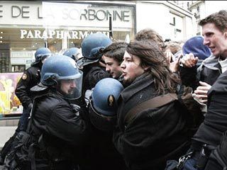 Безлади у Франції
