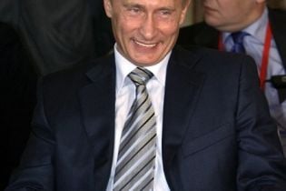 Путін заборонив іноземцям служити в РФ