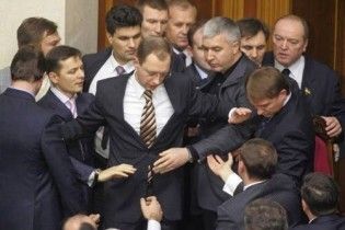 Опитування: Верховній раді не вірить майже ніхто