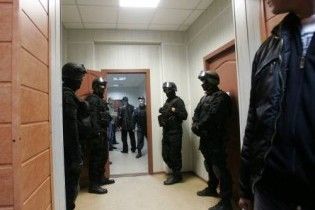 "Альфа" захопила три супермаркети в Харкові