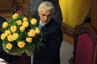 Литвин: вітаю українських берегинь