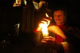До Києва прибув Віфлеємський вогонь