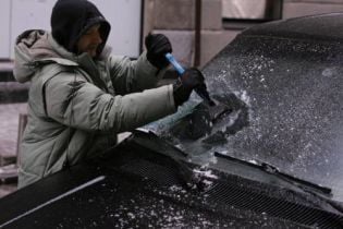 В Україні - ожеледиця і підвищення рівня води в річках
