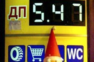 За тиждень бензин подорожчав на 10 копійок