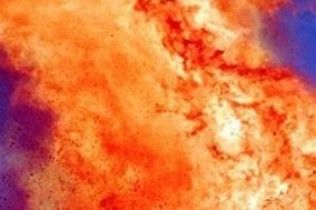 У Бердичеві прогриміли два вибухи: невідомі кинули двигуни у вогонь
