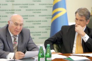 КС підтвердив, що долю Стельмаха може вирішувати лише Ющенко