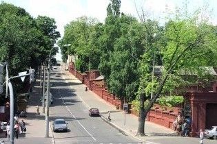 На київські кладовища пустять додатковий транспорт