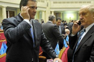 Партія регіонів зібралась втретє поспіль позачергово скликати Раду