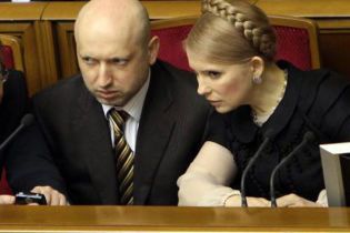 Тимошенко проводить переговори з МВФ прямо в Раді