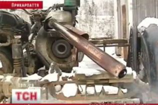 Безграмотний пенсіонер з Прикарпаття винайшов "всюдихід-самохід"