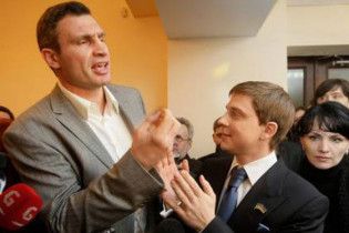 Кличко вимагає запустити у Київраду міліцію