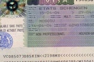 В МЗС називають наївною думку про те, що ЄС відмінить візи для українців