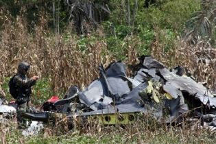 Шість людей загинули в Колумбії при падінні військового літака
