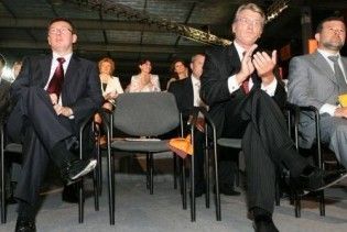 Ющенко пропонує Луценку піти у відставку