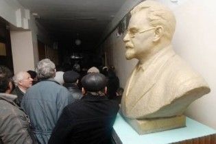 Херсонський машзавод масово звільняє робітників