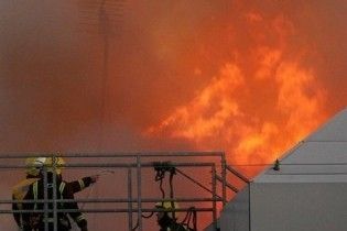 У центрі Лондона досі горить п'ятиповерхова будівля