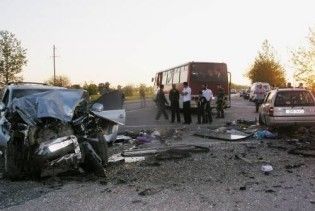 В ДТП під Полтавою загинули 4 особи. Серед них 3-річна дитина і міліціонер