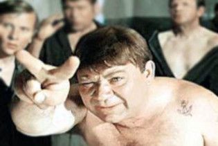 На Алтаї робітникам заборонили матюкатися та видали спеціальні словники